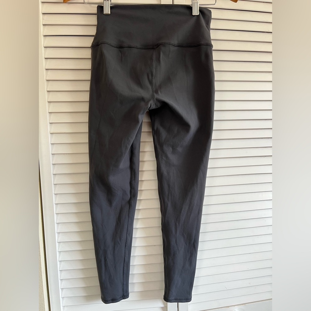 ALO Yoga High-Rise Charcoal Gray Leggings - Picture 4 of 8